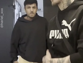ME MAMOU E METEU NO PELO NO BANHEIRO DO CINEMA