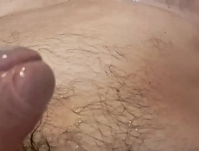 Otra vez Yequis se pajea llenandose de su propia saliva