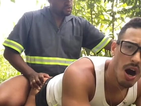 TRABALHADOR DE DE CONSTRUÇÃO FODE O MESTRE DE OBRA