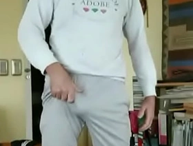 It's fall in Buenos Aires and cold, Pervy PapiFachero has to put on sweats, BOO, I hate having to wear clothes in my home ...