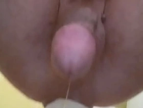 Male squirt from hard anal fisting with a bottle. I moan from anal pleasure